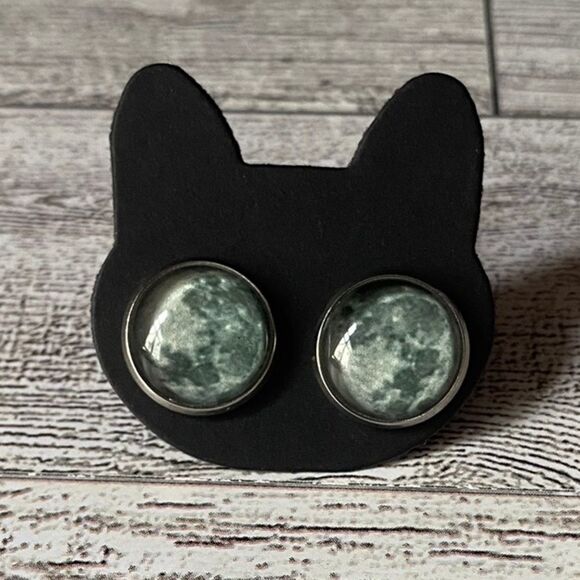 12MM, Glow In The Dark, Moon Stud Earrings, Unisex - Picture 2 of 8